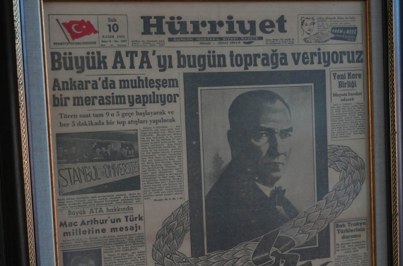 `Atatürk Sergisi` ziyaretçilerini ağırlıyor