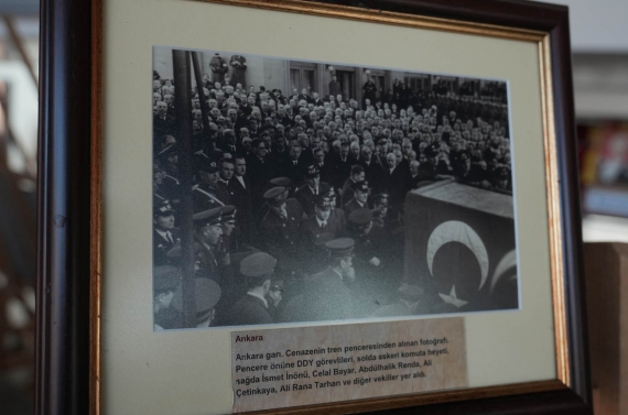 `Atatürk Sergisi` ziyaretçilerini ağırlıyor