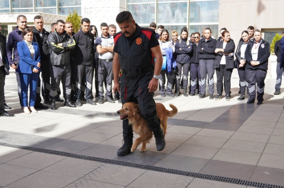 Güvenlik personeline afet farkındalık ve yangın eğitimi