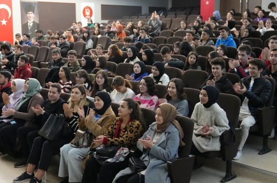 Keçiören Belediyesinden öğrencilere sınava hazırlık rehberliği