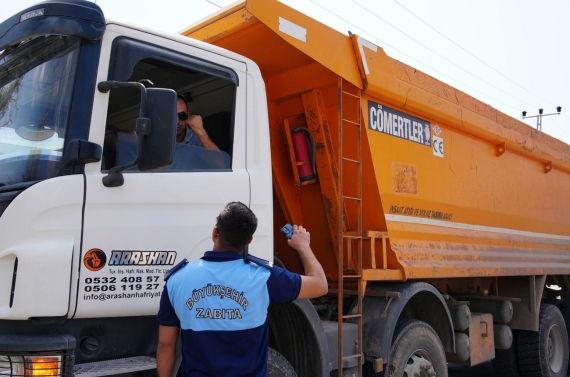 Keçiören’de hafriyat kamyonlarına yönelik denetim