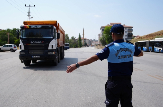 Keçiören’de hafriyat kamyonlarına yönelik denetim