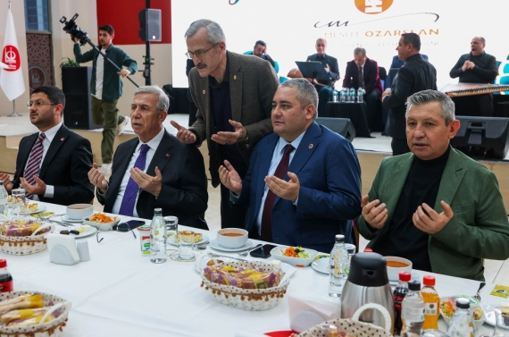 Şehit aileleri ve gaziler onuruna iftar programı düzenlendi